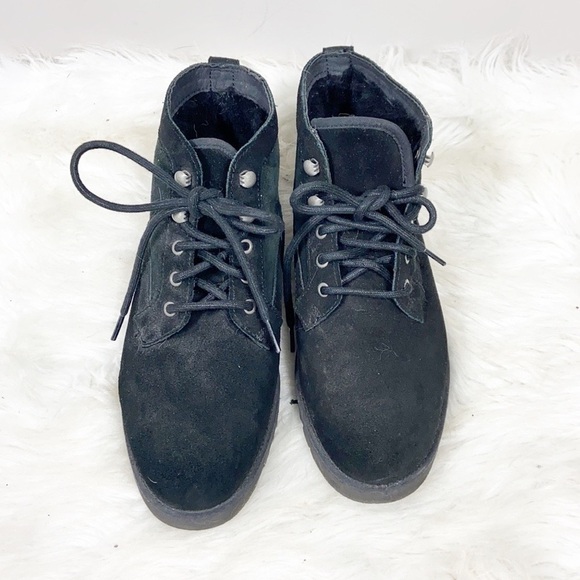 Ugg Bethany Lace up Boot size 9.5 - Picture 5 of 11